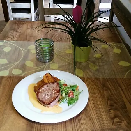 Restaurace A Golf Jested *
