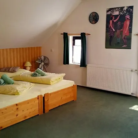 Restaurace A Golf Jested Svetla pod Jestedem