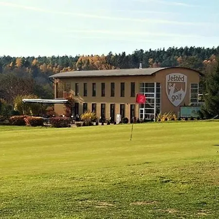 Restaurace A Golf Jested Svetla pod Jestedem