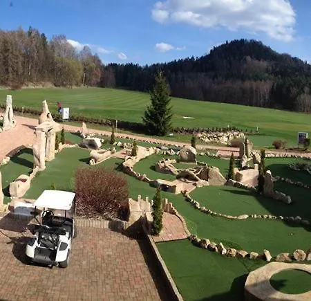 Restaurace A Golf Jested *