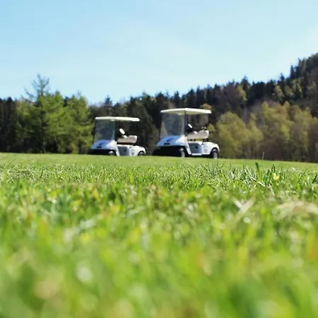 Restaurace A Golf Jested *