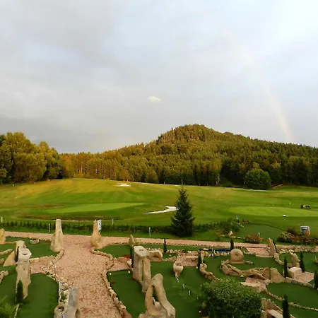 Restaurace A Golf Jested Svetla pod Jestedem