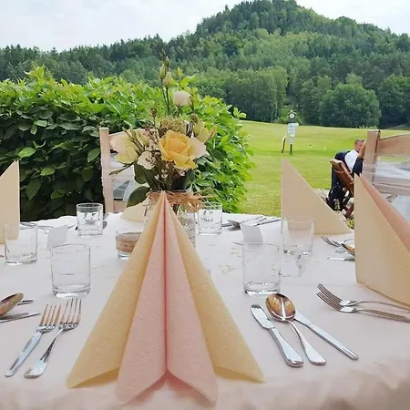 Restaurace A Golf Jested